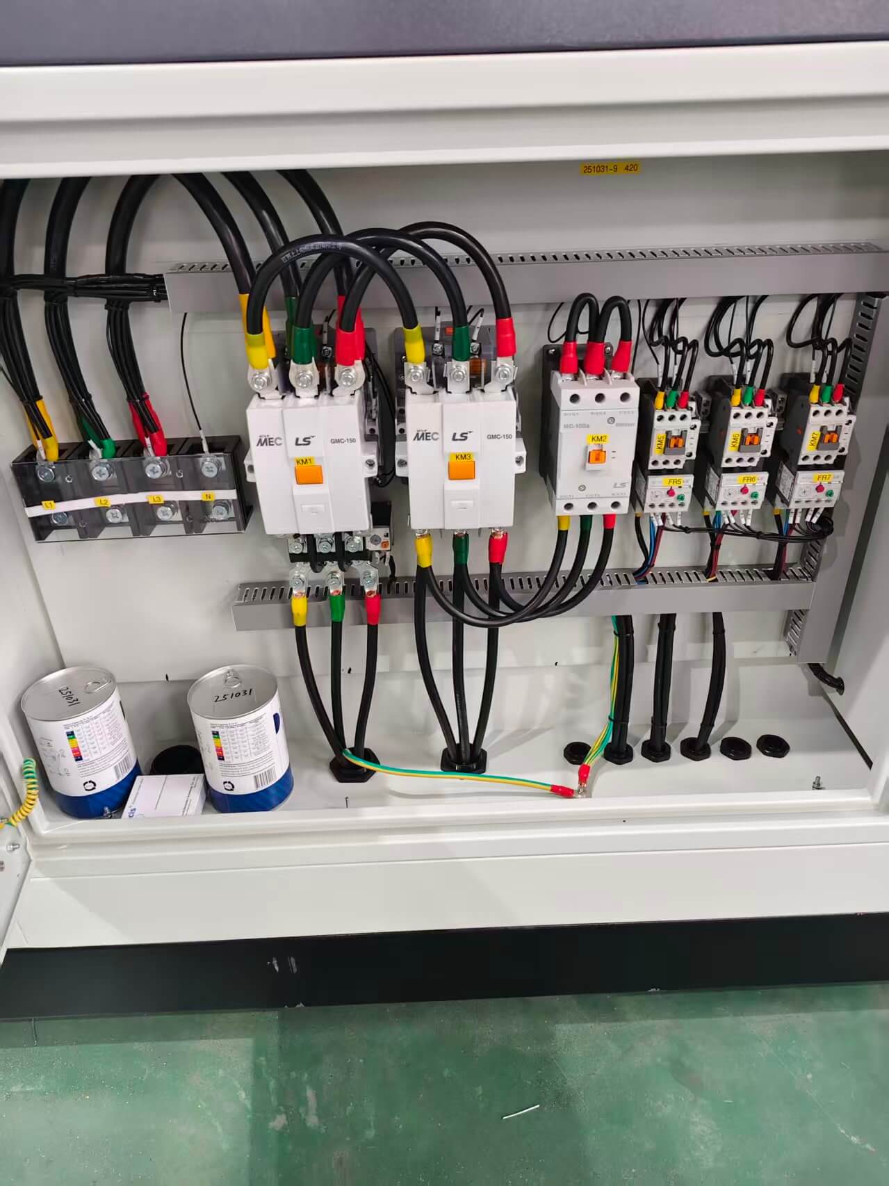 Professional industrial electrical cabinet with LS brand components