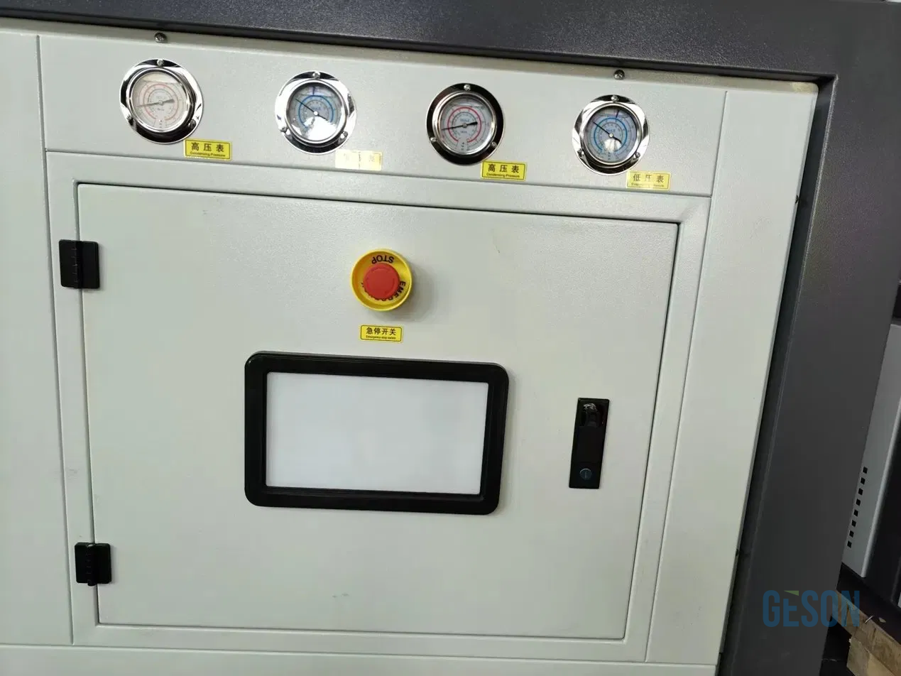 Pressure gauges emergency stop injection molding chiller