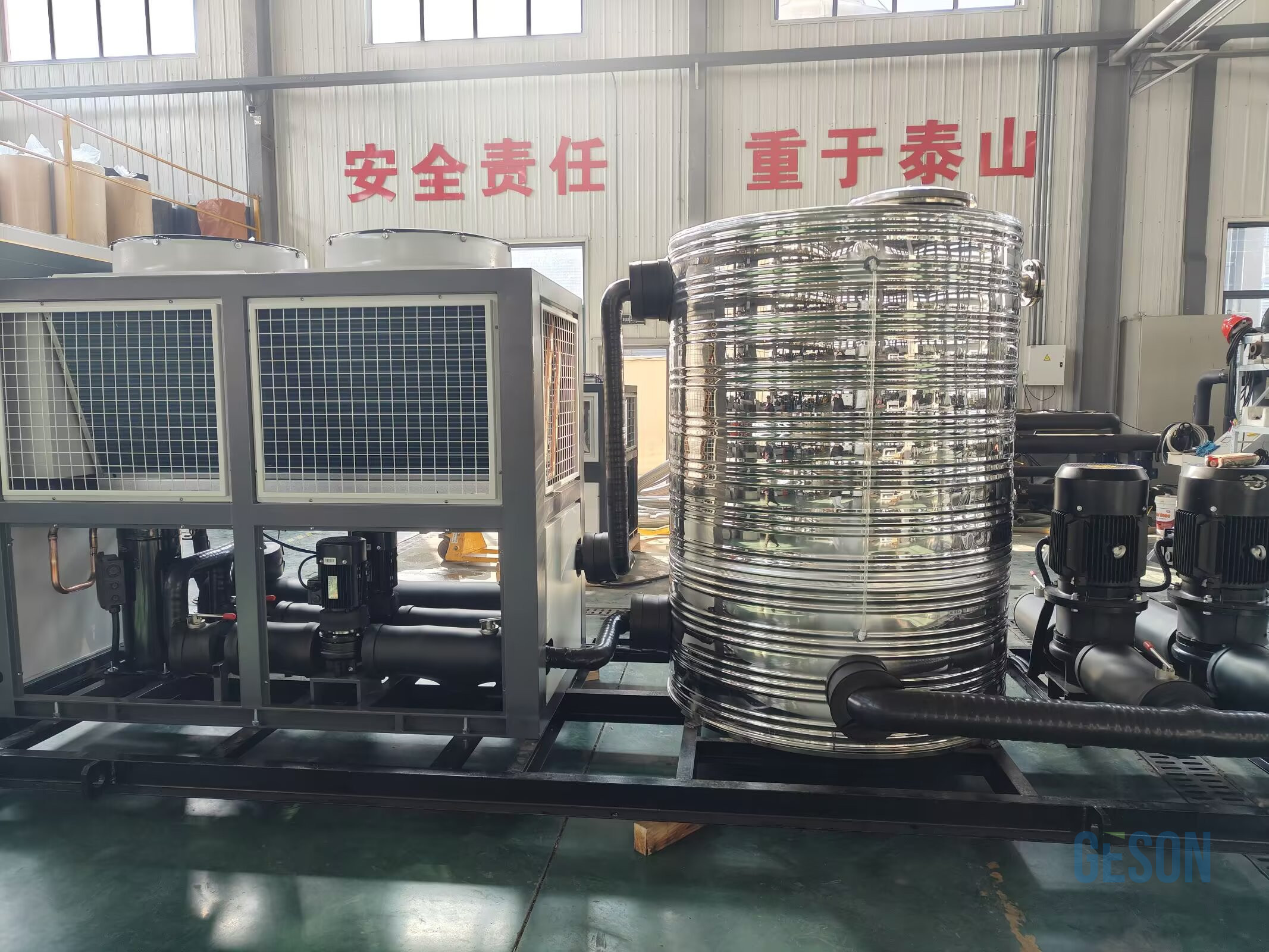 Air cooled scroll chiller skid package unit for injection molding