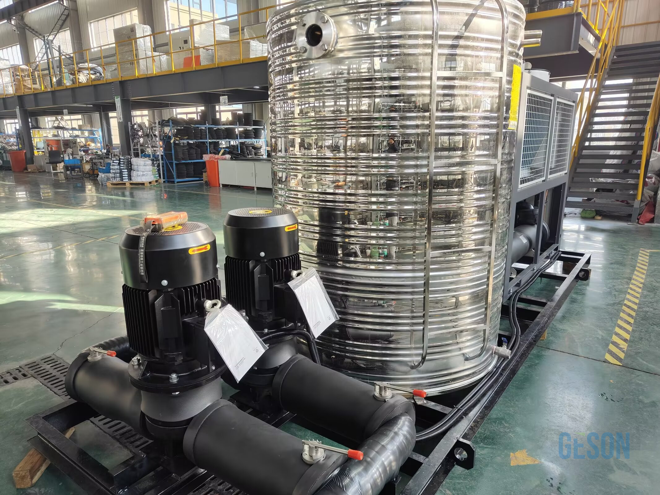 Portable chiller for injection molding skid mounted full view